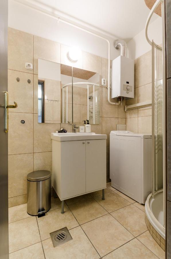 Paulay'S Studio Apartment In The City Center. Budapest Kültér fotó