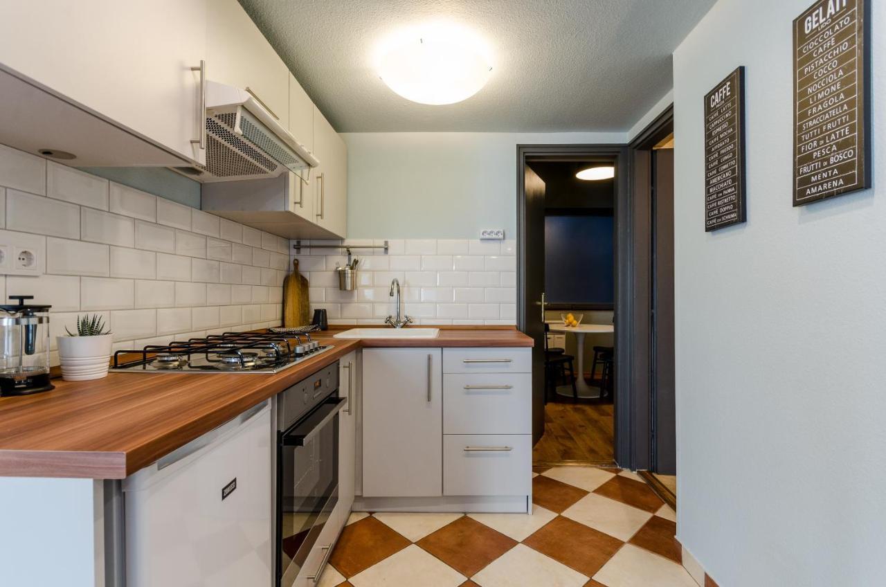 Paulay'S Studio Apartment In The City Center. Budapest Kültér fotó